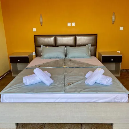 Jasmine Pensión Potos